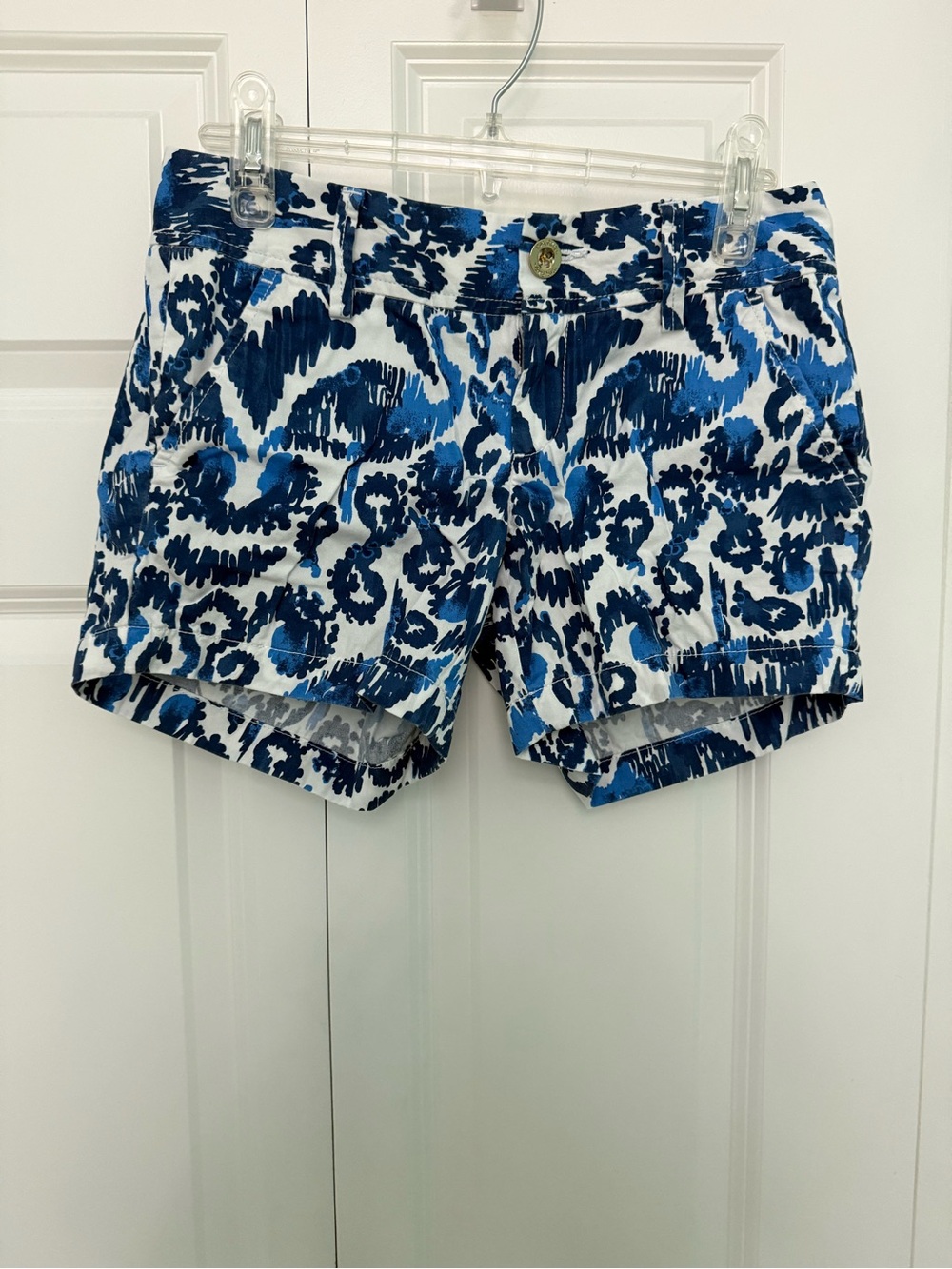 Lilly Pulitzer Callahan Blue and White Leopard-Pattern Cotton Shorts
